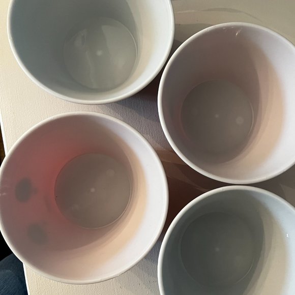 Plastic Google-Eyed Snack Bowls - Set of 4 (new) - Picture 13 of 13